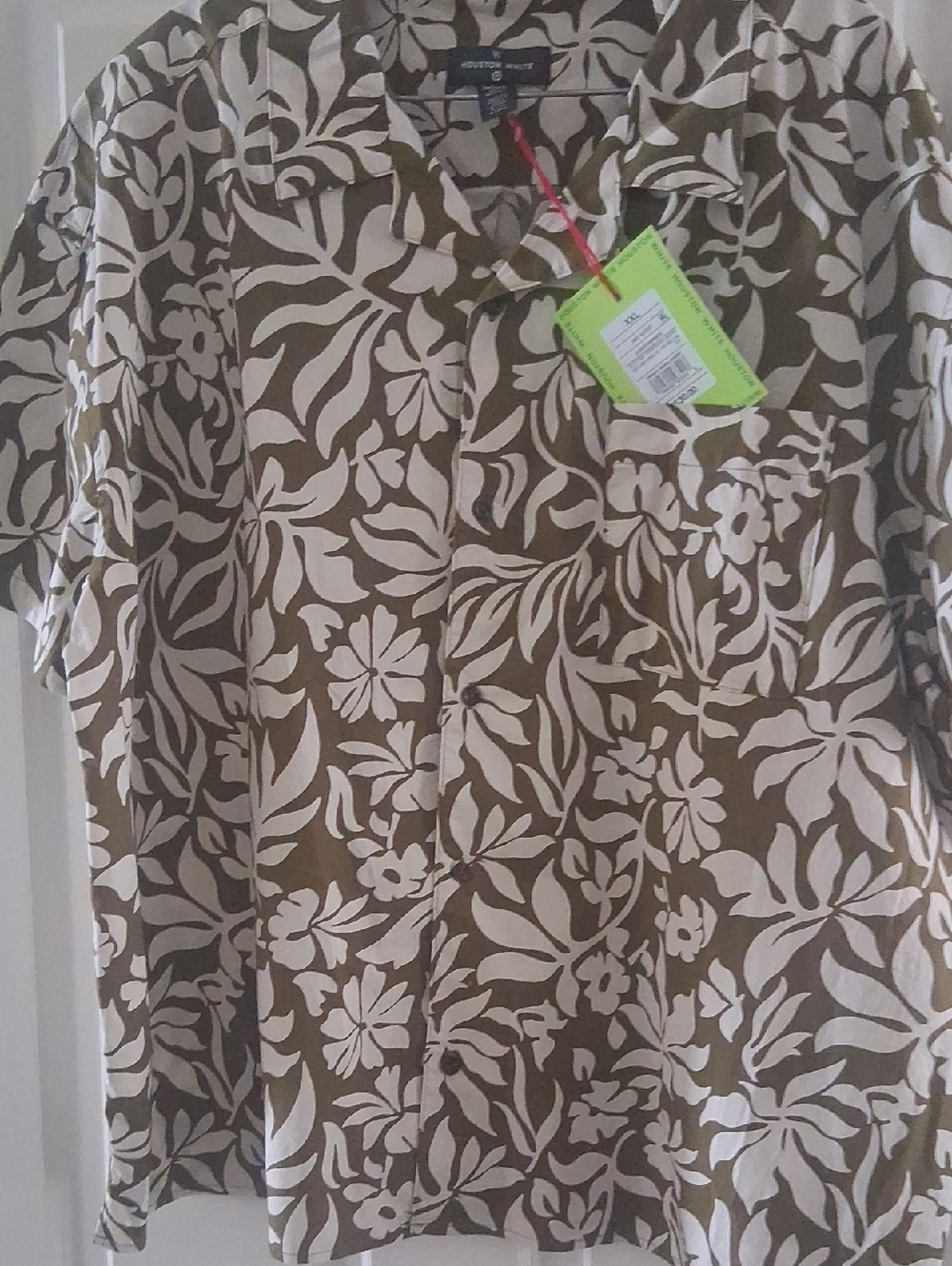 Houston White Olive & White Hawaiian Print Button-Up Shirt XXL
